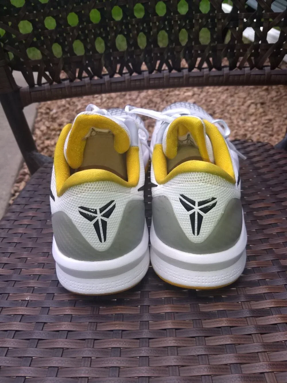 Nike Better World Sneakers unisex Size 10